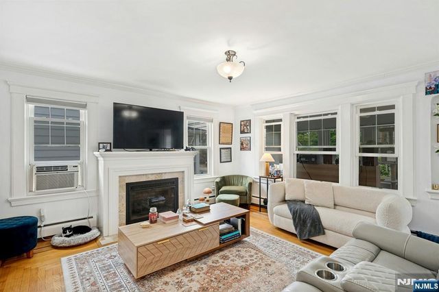 76 Prospect Street, Midland Park, NJ 07432