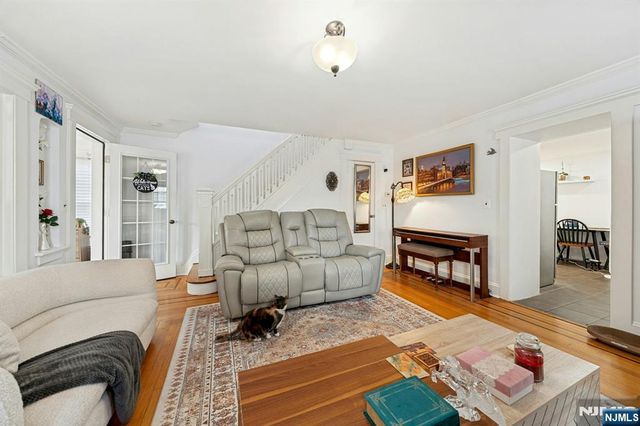 76 Prospect Street, Midland Park, NJ 07432