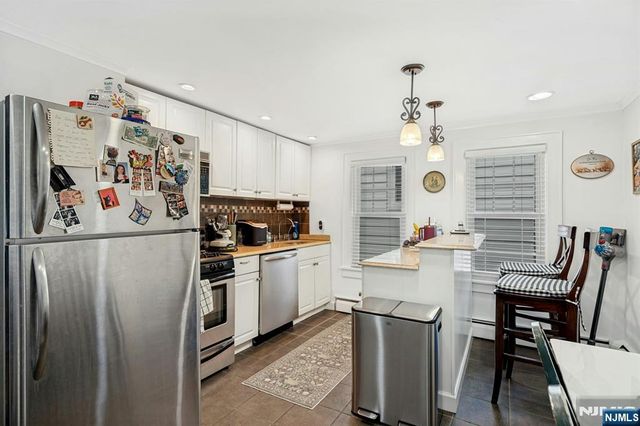 76 Prospect Street, Midland Park, NJ 07432