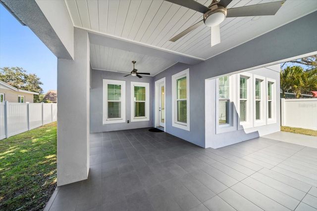 1120 24TH AVENUE N, St Petersburg, FL 33704