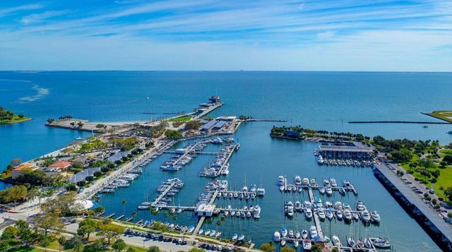 1120 24TH AVENUE N, St Petersburg, FL 33704