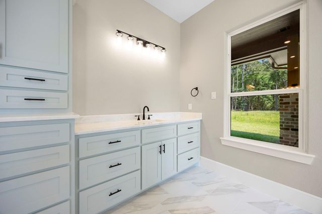 41 Paulsel Road, Huntsville, TX 77340