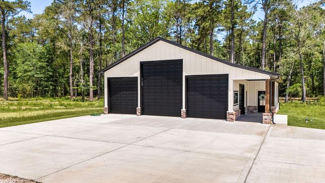 41 Paulsel Road, Huntsville, TX 77340