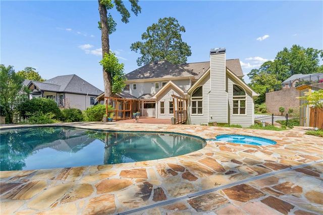 385 Pandemar Trail, Lawrenceville, GA 30043