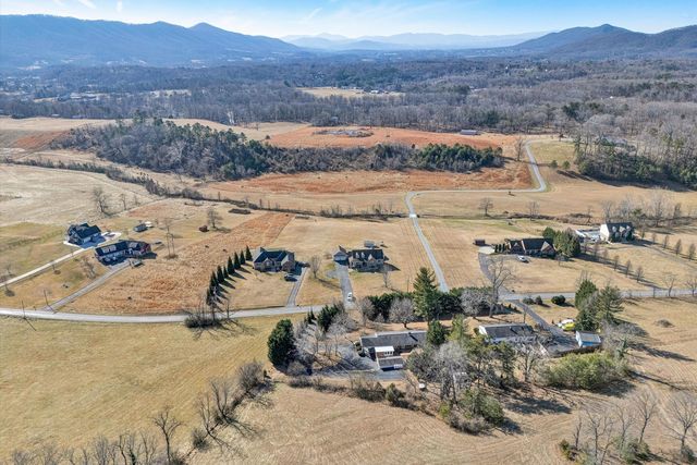 1944 Blue Ridge Springs RD, Blue Ridge, VA 24064