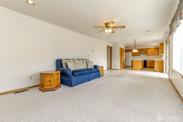 7415 92nd Avenue Ct SW, Lakewood, WA 98498