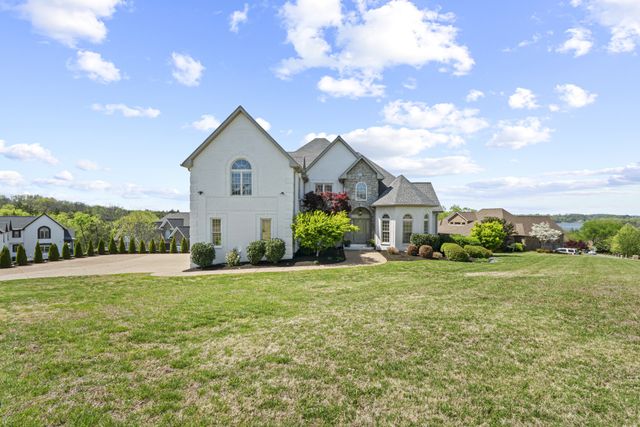 600 Mossy Pt, Mount Juliet, TN 37122