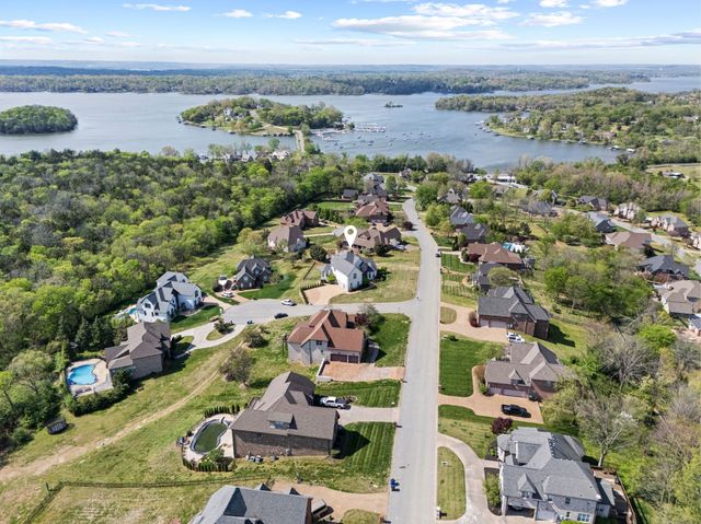 600 Mossy Pt, Mount Juliet, TN 37122