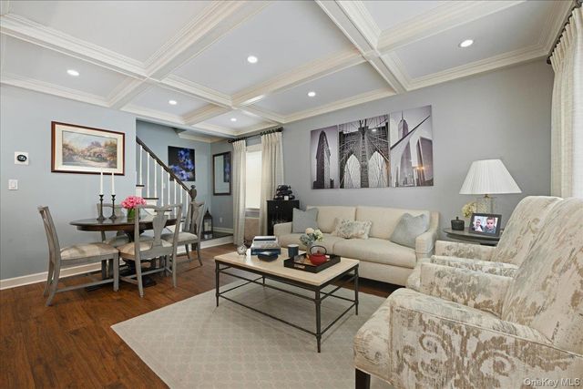 175 Locust Street, Floral Park, NY 11001