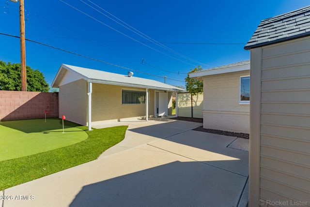 3930 E OAK Street, Phoenix, AZ 85008