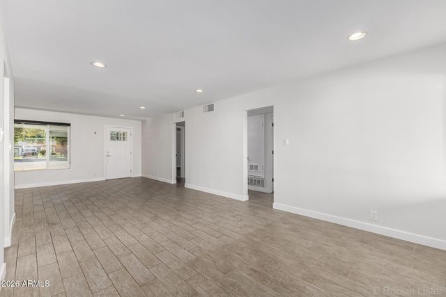 3930 E OAK Street, Phoenix, AZ 85008