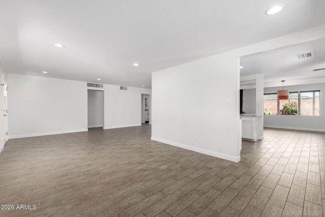 3930 E OAK Street, Phoenix, AZ 85008