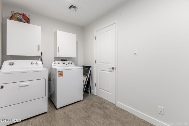 3930 E OAK Street, Phoenix, AZ 85008