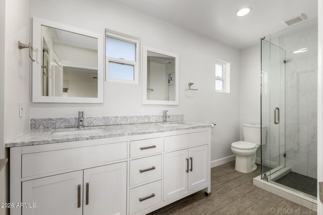 3930 E OAK Street, Phoenix, AZ 85008