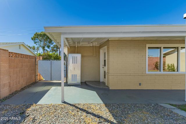 3930 E OAK Street, Phoenix, AZ 85008