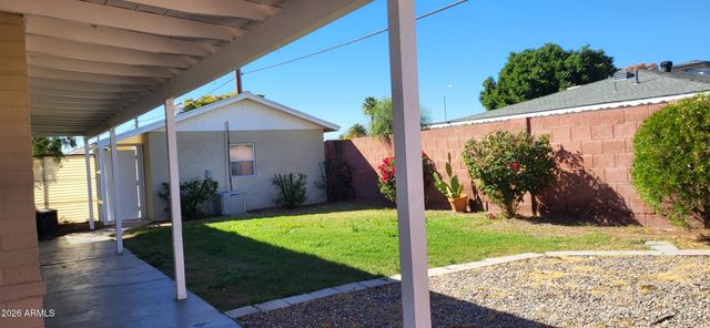 3930 E OAK Street, Phoenix, AZ 85008