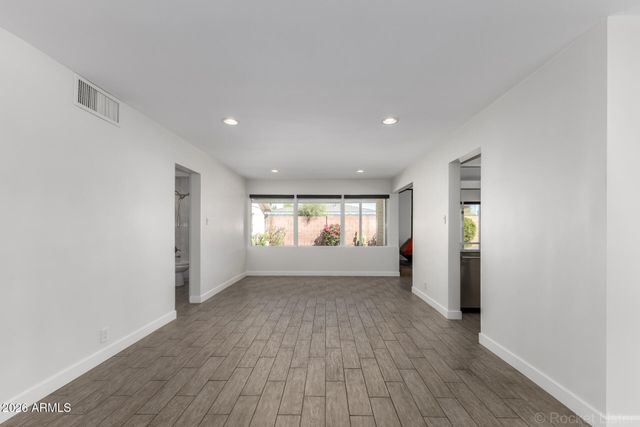 3930 E OAK Street, Phoenix, AZ 85008