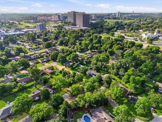 5880 S Quebec Avenue, Tulsa, OK 74135