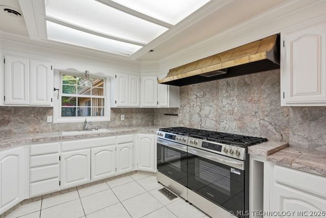 5880 S Quebec Avenue, Tulsa, OK 74135