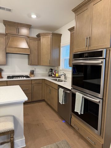 121 Sherringham Way, White House, TN 37188