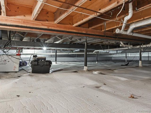 4008 Keewahdin Road, Fort Gratiot, MI 48059