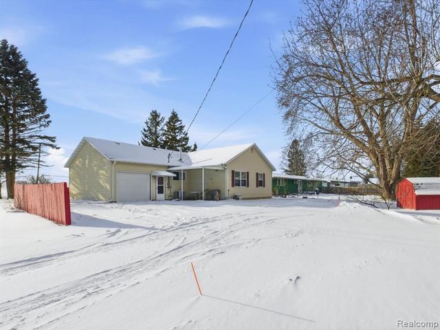 4008 Keewahdin Road, Fort Gratiot, MI 48059