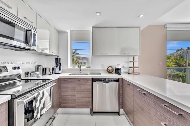 9901 E Bay Harbor Drive 303, Bay Harbor Islands, FL 33154