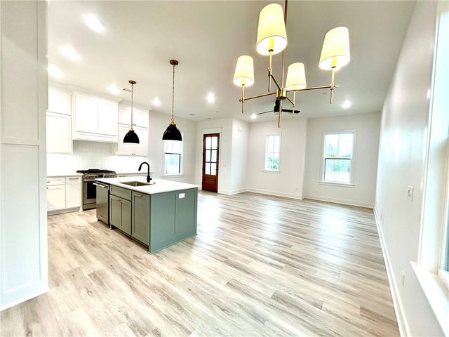 3106 W Geneva Street, Rogers, AR 72758