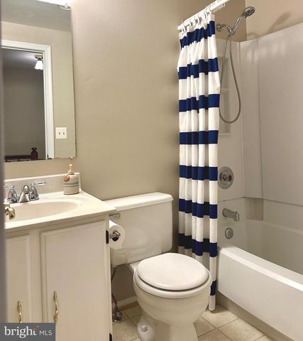 35 QUINCY CT, Sterling, VA 20165