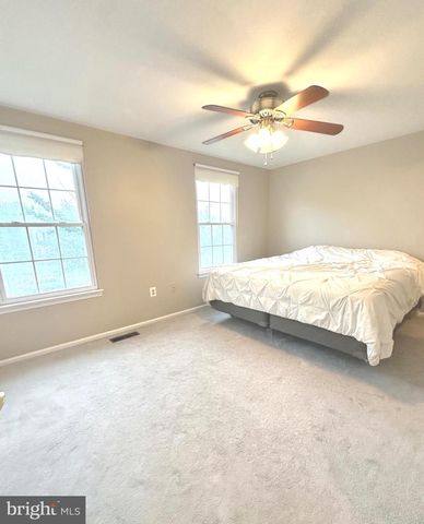 35 QUINCY CT, Sterling, VA 20165