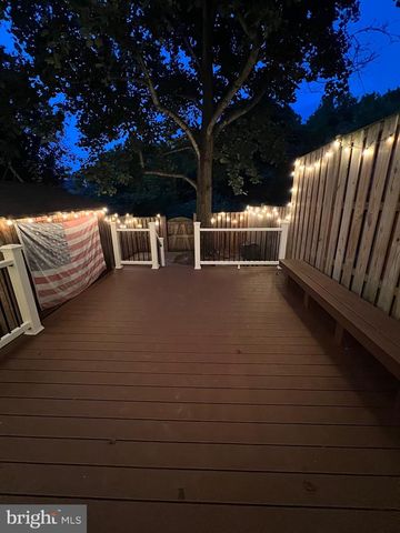 35 QUINCY CT, Sterling, VA 20165