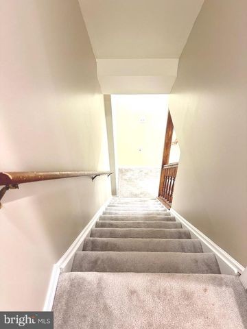 35 QUINCY CT, Sterling, VA 20165