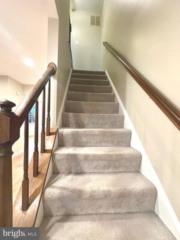 35 QUINCY CT, Sterling, VA 20165