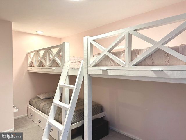 35 QUINCY CT, Sterling, VA 20165