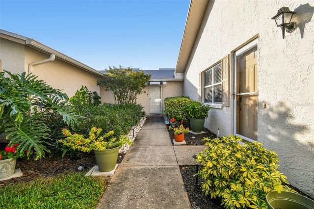 3325 37TH WAY S C, St Petersburg, FL 33711