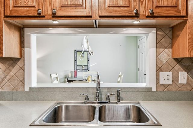 3325 37TH WAY S C, St Petersburg, FL 33711