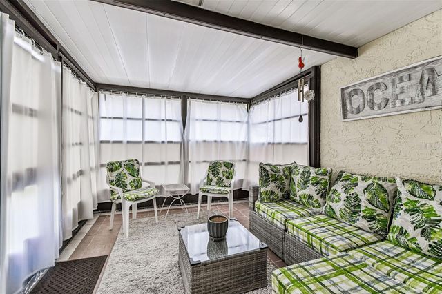 3325 37TH WAY S C, St Petersburg, FL 33711