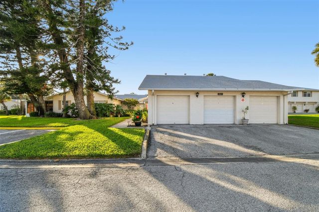 3325 37TH WAY S C, St Petersburg, FL 33711