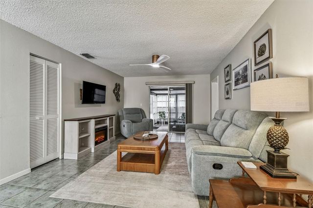 3325 37TH WAY S C, St Petersburg, FL 33711