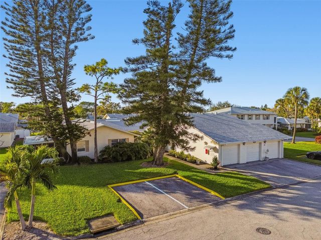 3325 37TH WAY S C, St Petersburg, FL 33711