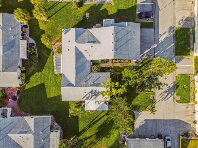 3325 37TH WAY S C, St Petersburg, FL 33711