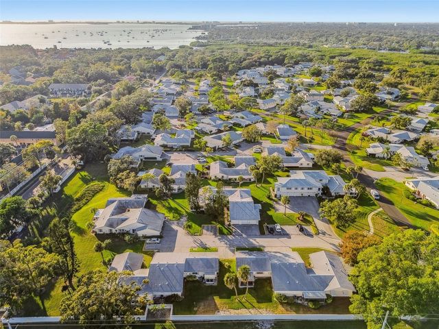 3325 37TH WAY S C, St Petersburg, FL 33711