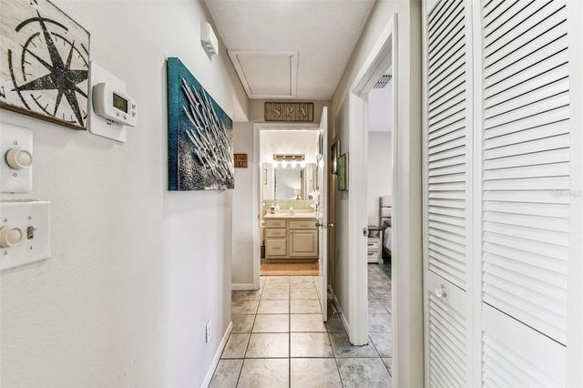 3325 37TH WAY S C, St Petersburg, FL 33711