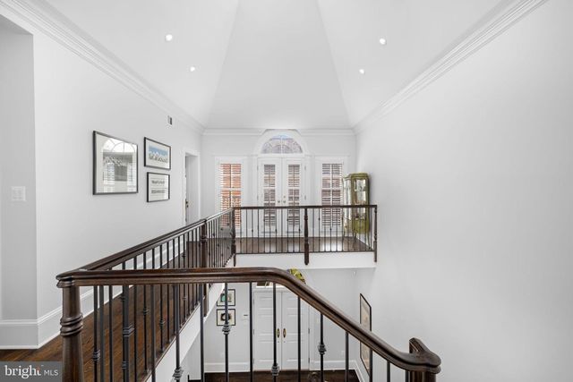 1215 STUART ROBESON DR, Mclean, VA 22101