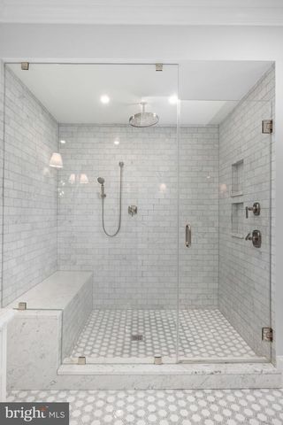 1215 STUART ROBESON DR, Mclean, VA 22101