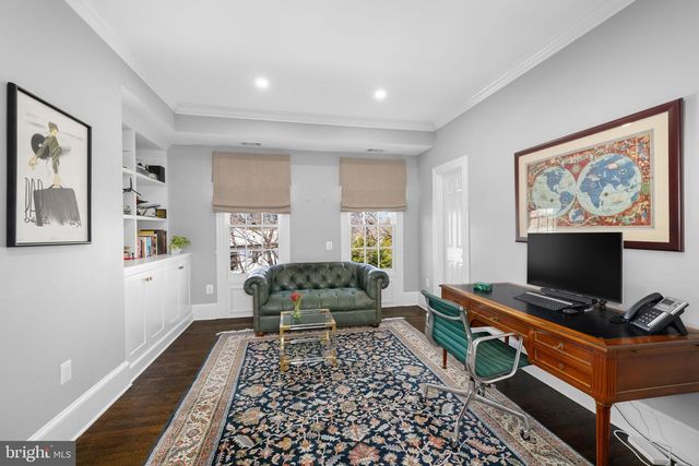 1215 STUART ROBESON DR, Mclean, VA 22101