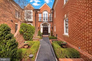 1215 STUART ROBESON DR, Mclean, VA 22101