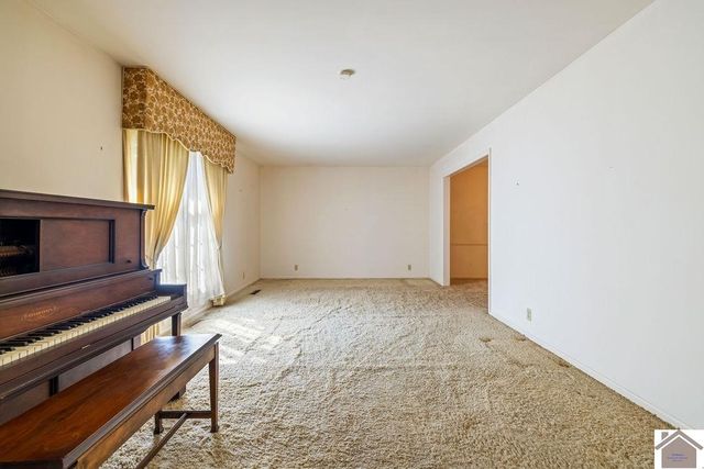 1000 Westgate Dr, Murray, KY 42071