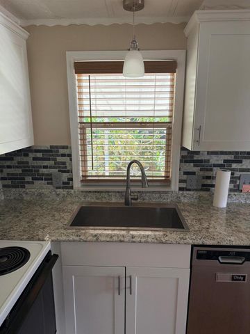 463 Onyx Way, Jensen Beach, FL 34957