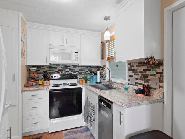 463 Onyx Way, Jensen Beach, FL 34957